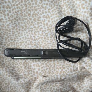 Remington Wet2Straight Flat Iron in Black